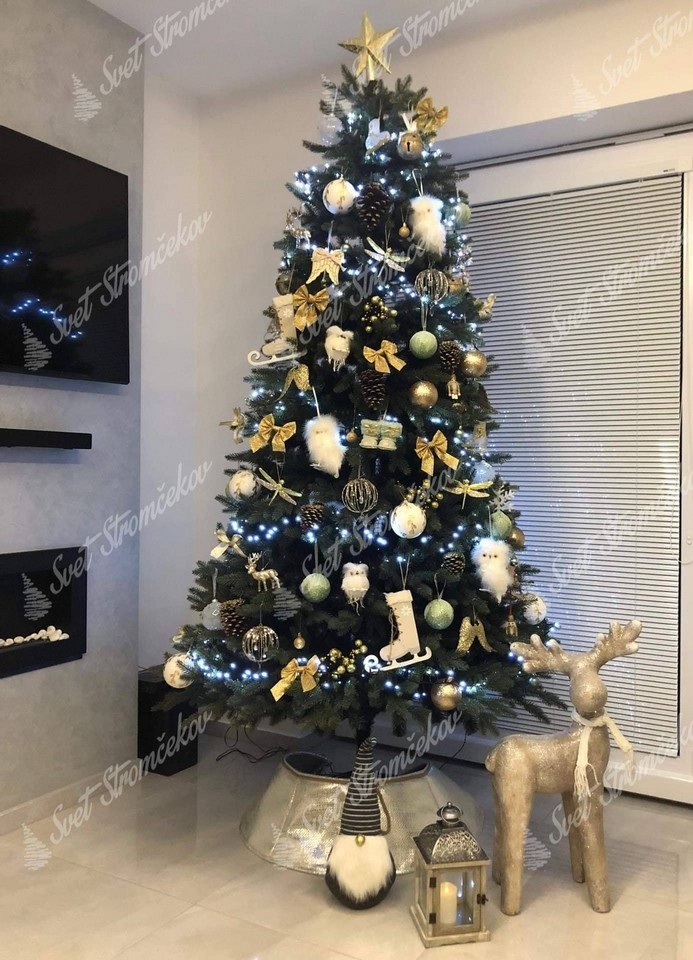 Ozdobený vianočny stromček 3D Jedľa Kanadská 210cm