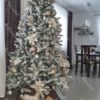 Künstlicher Weihnachtsbaum Nordische Fichte mit Kunstschnee 210cm
