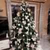 Künstlicher geschmückter Weihnachtsbaum 3D Fichte exklusiv 210cm grüner Weihnachtsbaum mit weißem Weihnachtsschmuck