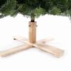 Künstlicher Weihnachtsbaum 3D Finnische Fichte, der Baum hat dicke grüne Nadeln und einen Holzständer