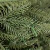 Detail vetvičky vianočného stromčeka 3D Jedľa Štíhla, ihličie má prirodzenú zelenú farbu